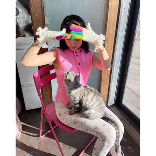 俄罗斯 粉红针织花花扣马甲衬衫 60%OFF VEREJA