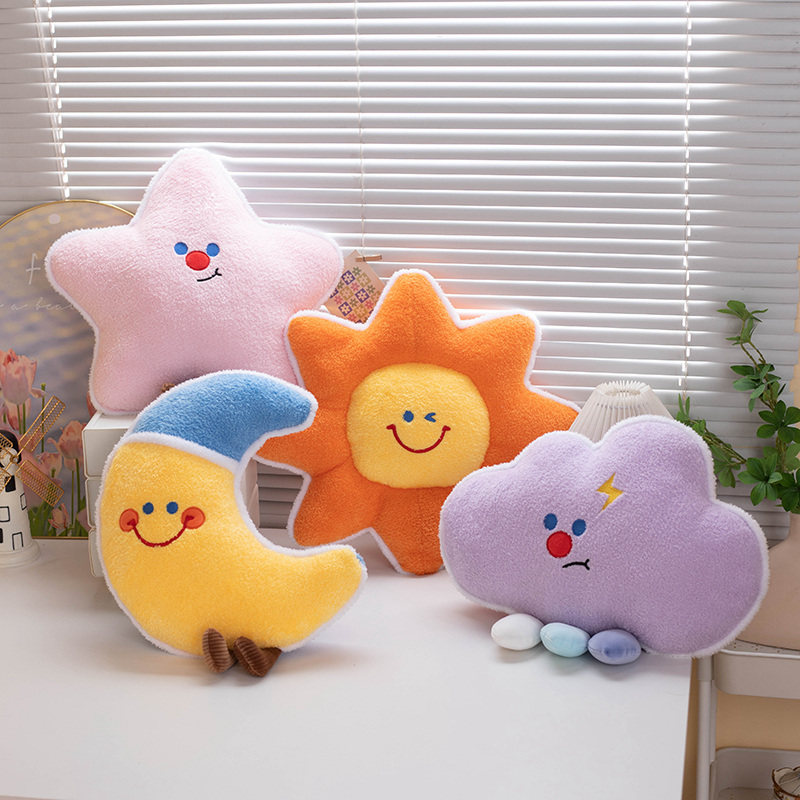 小星星抱枕云朵月亮太阳毛绒玩具