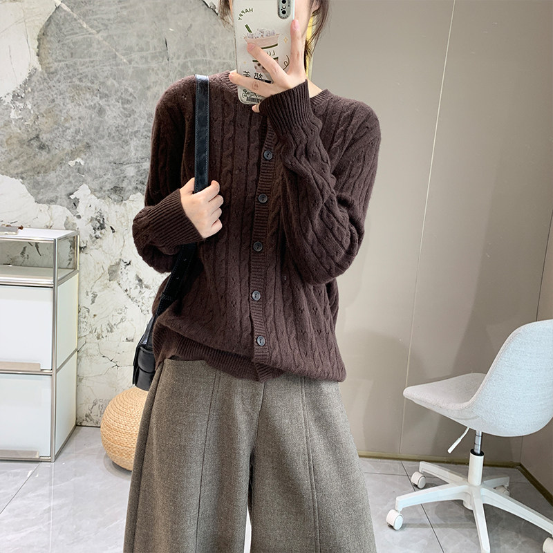 复古羊绒麻花开衫圆领保暖绵软羊毛衫针织女显瘦毛衣慵懒秋冬上衣