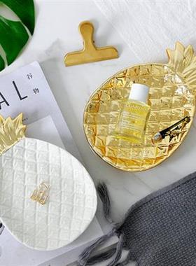 拍摄道具陶瓷首饰盘白色异形摆件