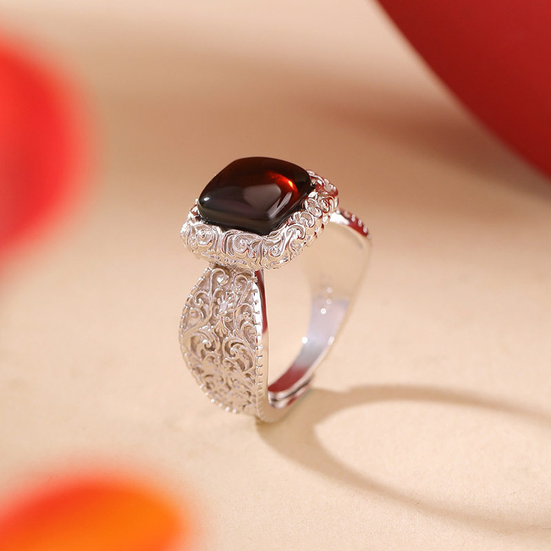 通体纯银S925纯银血珀复古新中式唐草纹花纹方形戒指气质轻奢指环