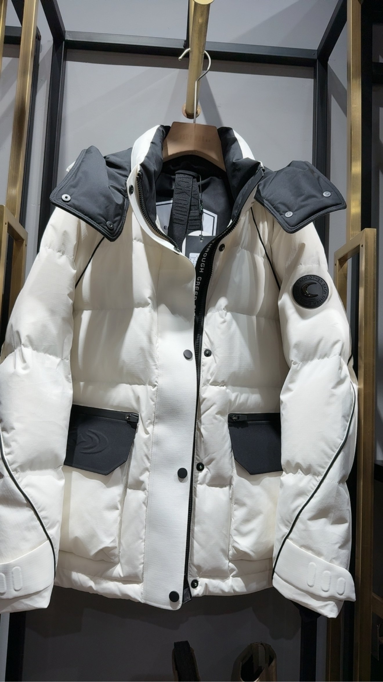 拓谷2025冬季新款女装潮牌休羽绒服