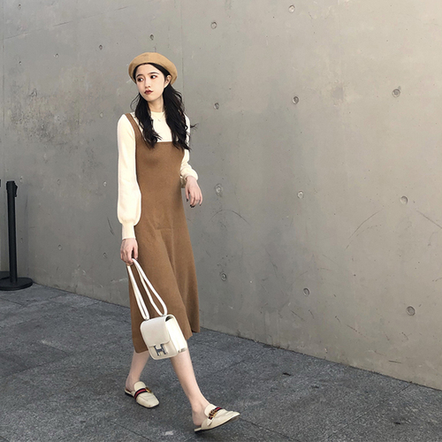 Autumn and winter 2021 new French retro knee length skirt women's casual cold wind knitted fake two-piece dress