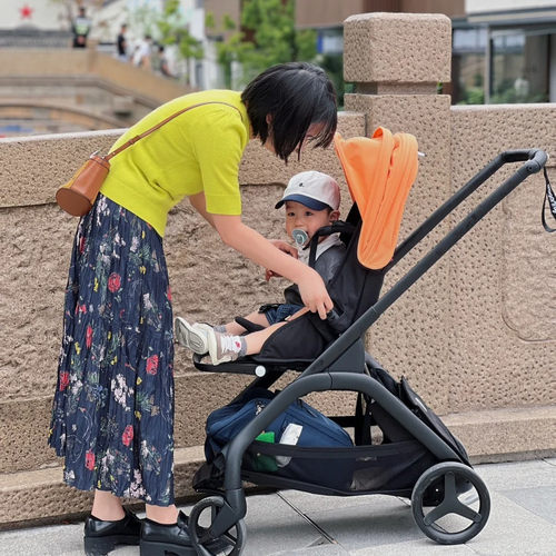 便携1秒收展车城市高景观BUGABOO