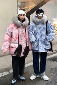 情侣装冬装 涂鸦熊大毛领加厚情侣衣外套 H577 P138控168女类图片
