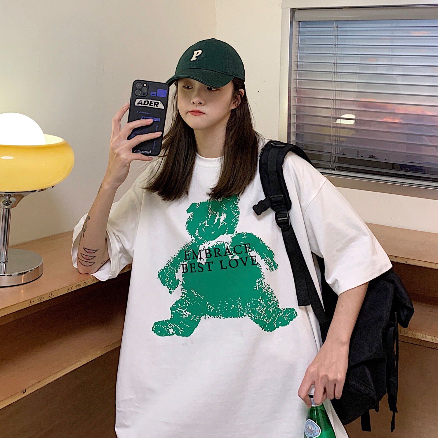 港风夏装手绘小熊印花情侣短袖T恤ins宽松半袖H720P30女类,男装T恤,电商A341
