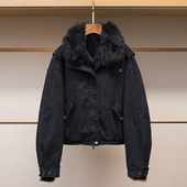 2025冬季 新款 时尚 深圳南油高端女装 拼接狐狸毛领宽松短款 夹克棉服