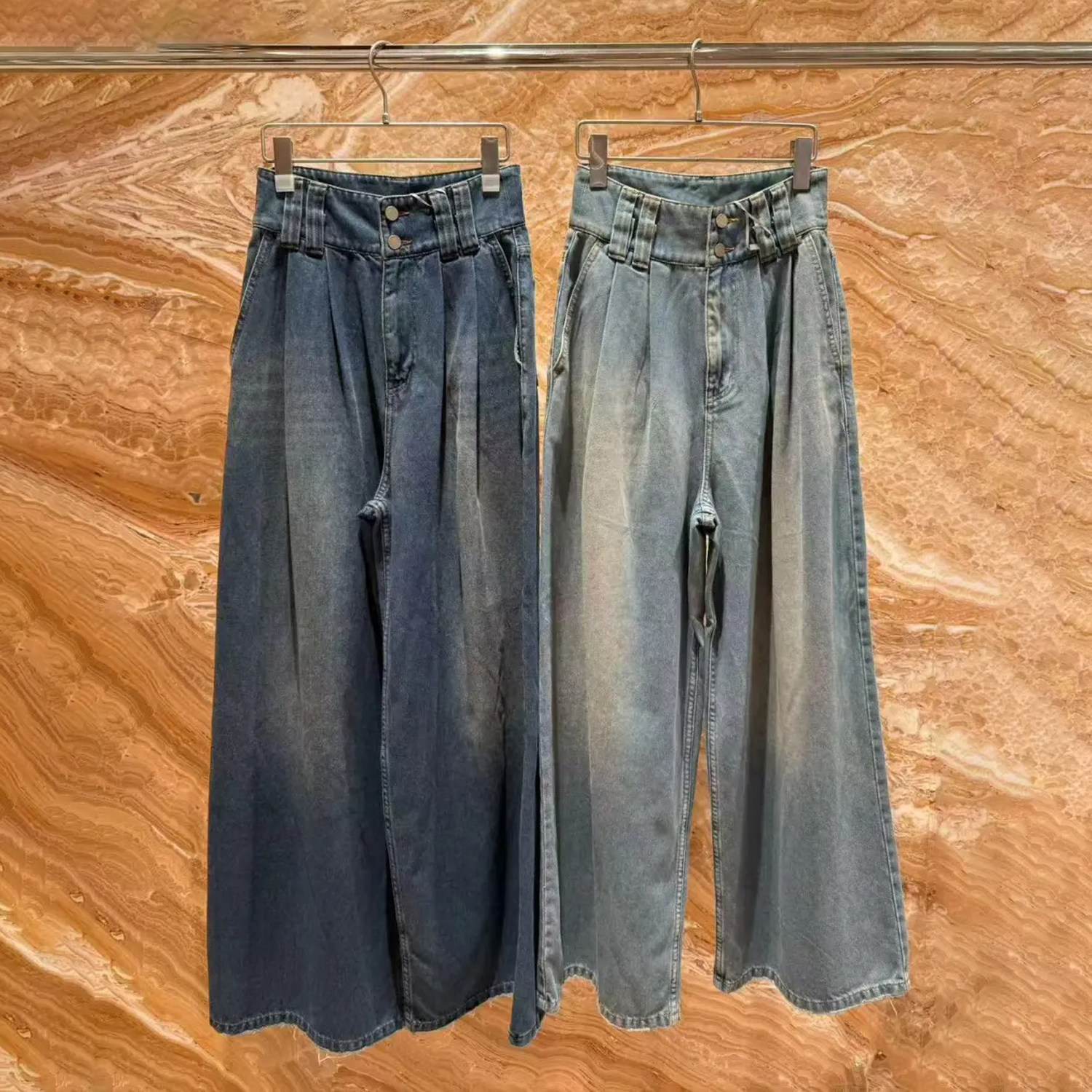 深圳南油高端女装2026春季新款复古做旧显瘦百搭高腰阔腿牛仔裤女