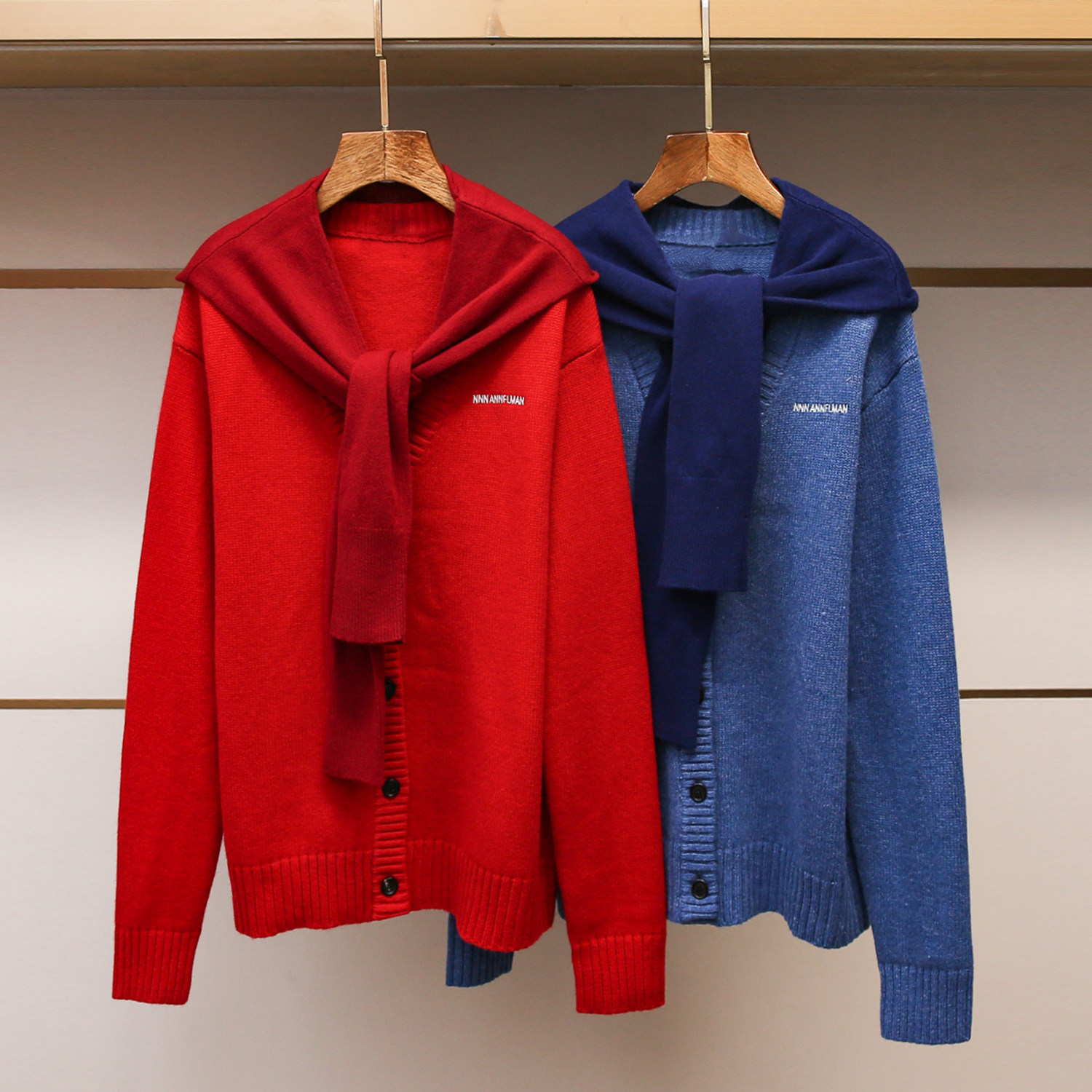 深圳南油高端女装2025冬新款气质休闲假两件披肩连帽针织开衫毛衣