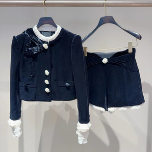 深圳南油高端女装2025冬新款设计感蝴蝶结拼接丝绒外套短裤两件套