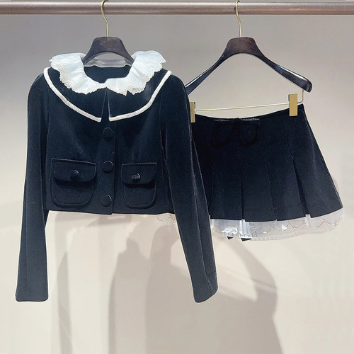 时尚百搭蕾丝拼接丝绒短外套半裙