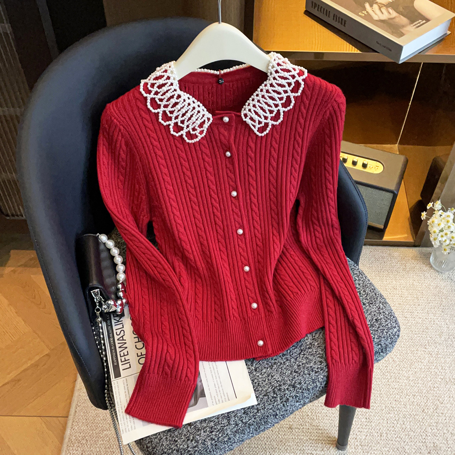 深圳南油高端女装2026春季新款法式小众珍珠花边领麻花针织开衫女