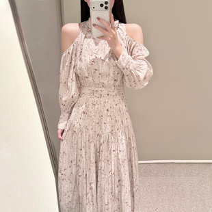 深圳南油高端女装2026春季新款温柔浪漫风露肩碎花高级感连衣裙女