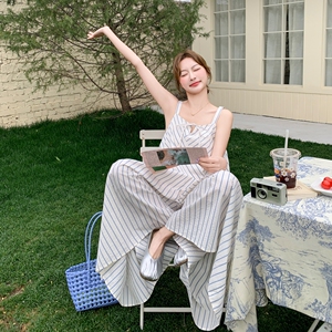 时尚减龄条纹吊带连体裤女2025夏季蝴蝶结系带方领背带淡人阔腿裤图片
