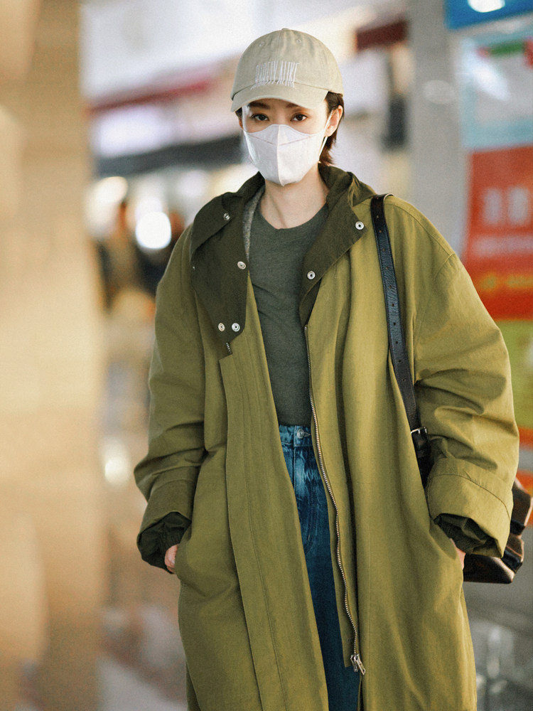 欧代张小斐同款拼色连帽风衣外套短外套