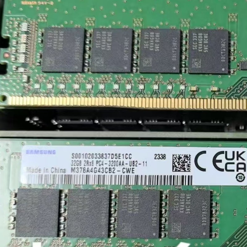 三星32G 2RX8 PC4-3200AA-UB2-11 M378A4G43CB2-CWE台式机内存条