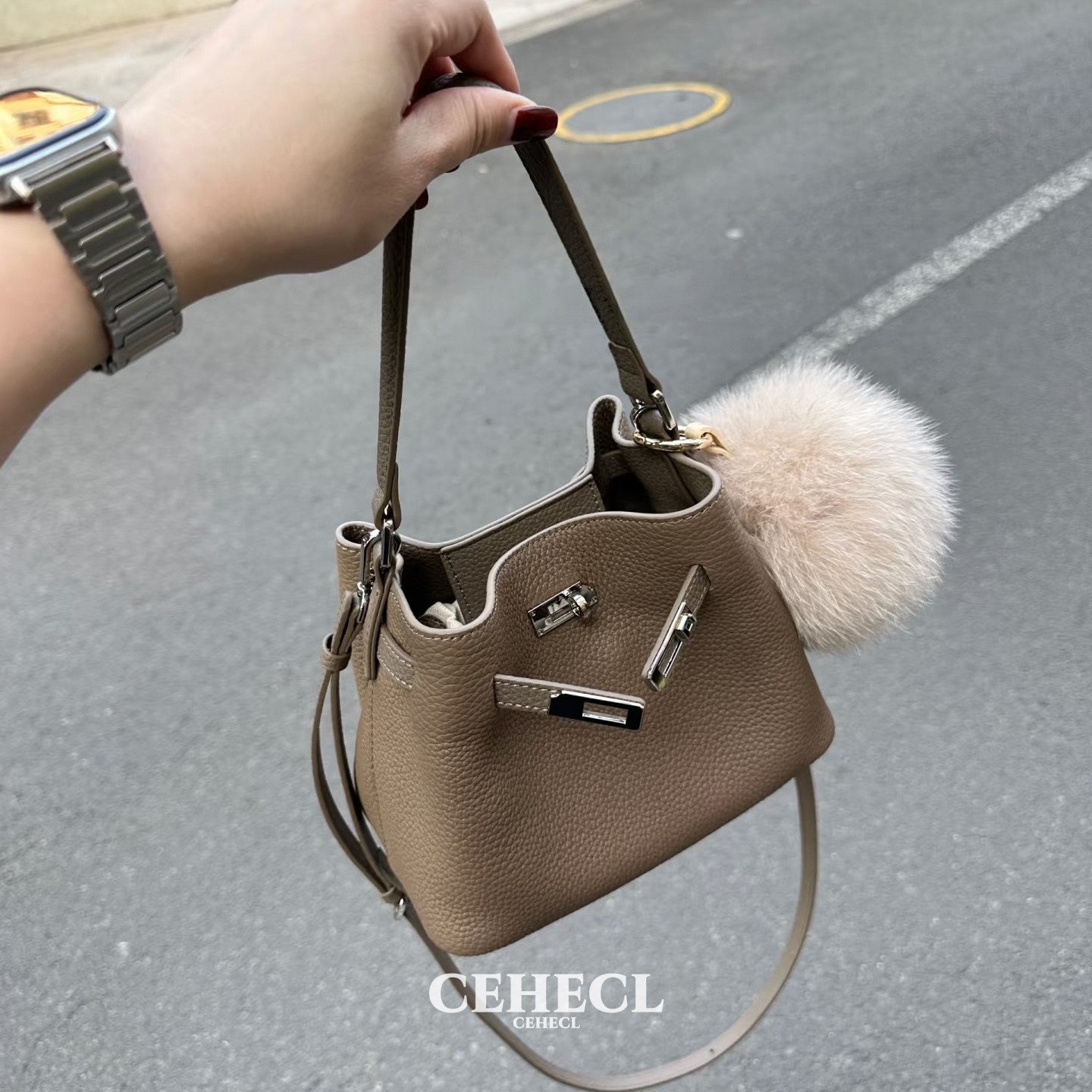 赛赫琳菜篮子水桶包包女2026新款百搭单肩斜挎包小众通勤手提女包,箱包皮具/热销女包/男包,水桶包,淘宝优惠券,粉丝福利购,淘宝优惠卷