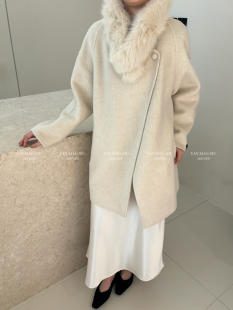 毛呢外套女 温柔风狐狸毛领围脖双面羊毛大衣女中长款 2527冬季 新款