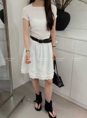 1660小众压褶肌理感格子短袖t恤女夏季新款显瘦别致小衫气质上衣