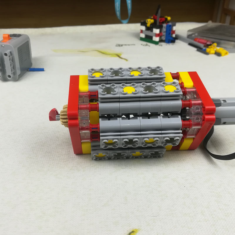 国产积木w16发动机v16引擎模型带支架科教益智玩具moc全新促销