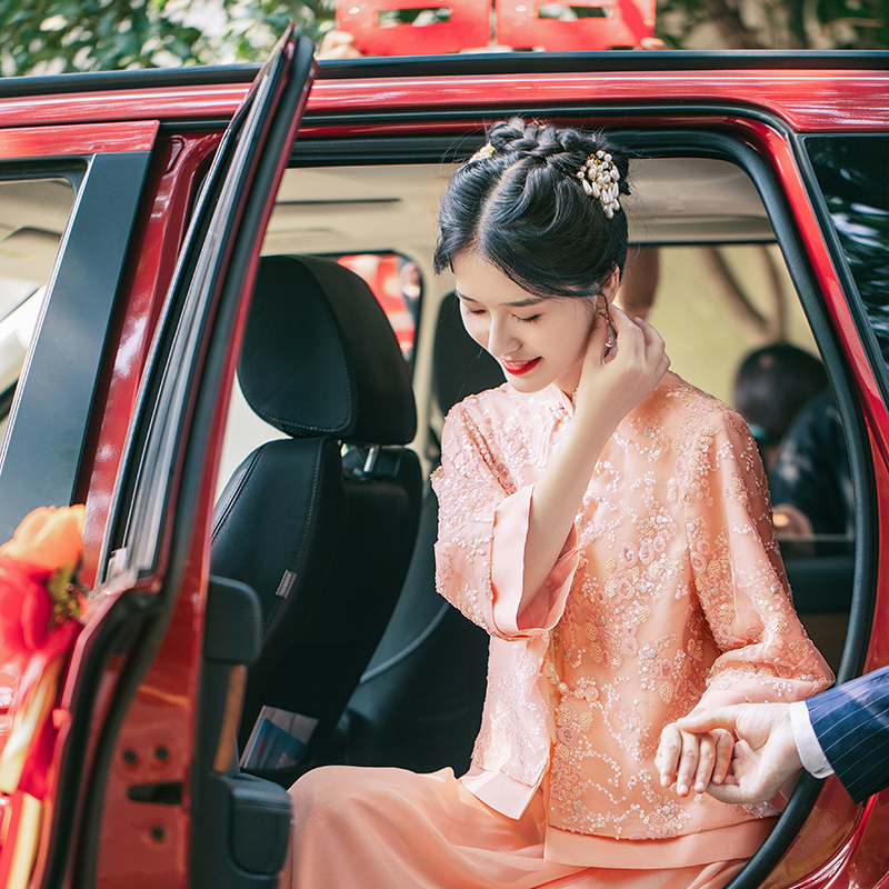 苏爱中国风连衣裙套装订婚粉色