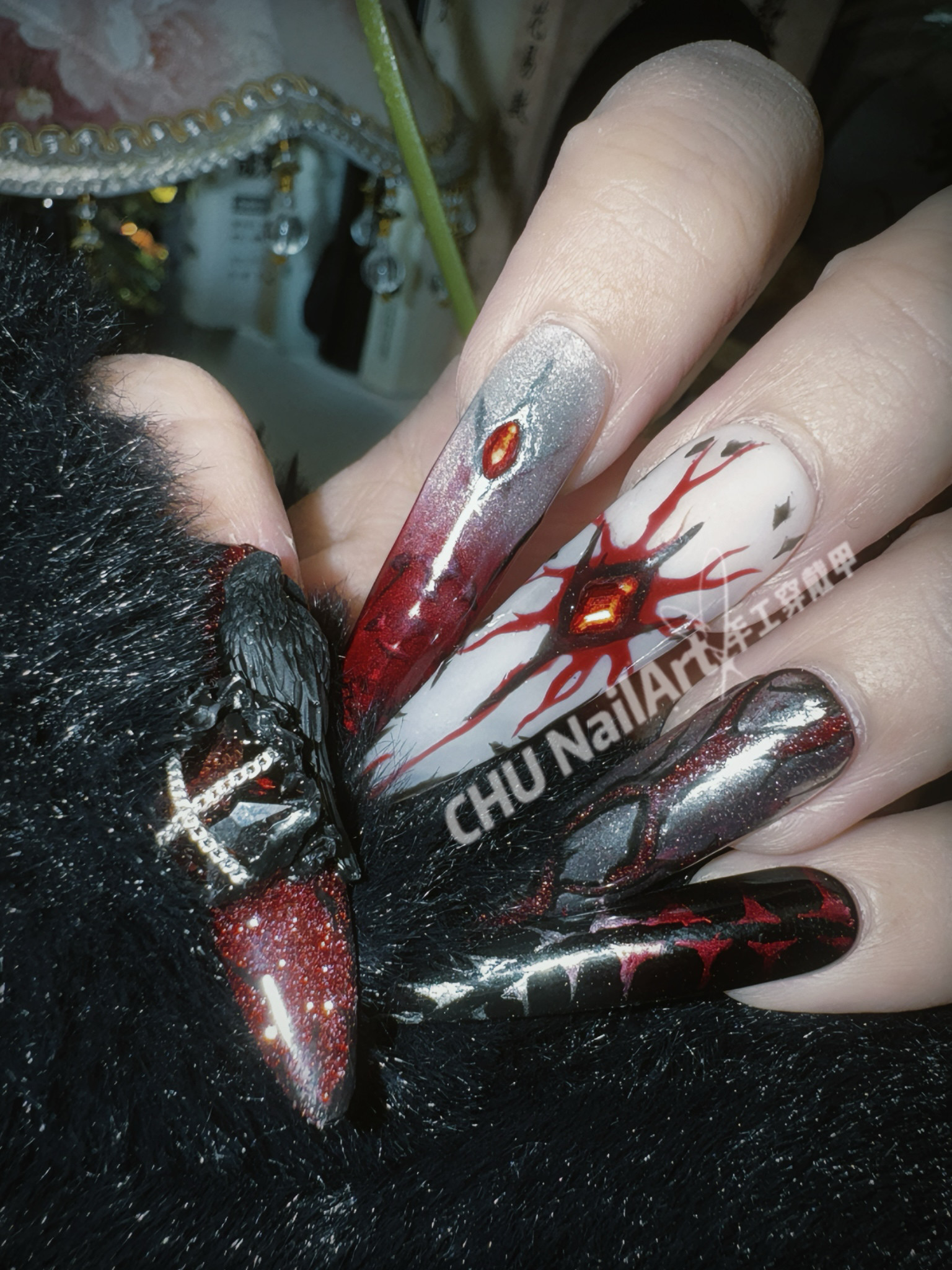 CHU NailArt乙游恋与深空秦彻红黑立体雕花纯手工穿戴甲美甲定制