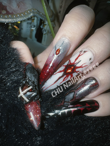 CHU NailArt乙游恋与深空秦彻红黑立体雕花纯手工穿戴甲美甲定制