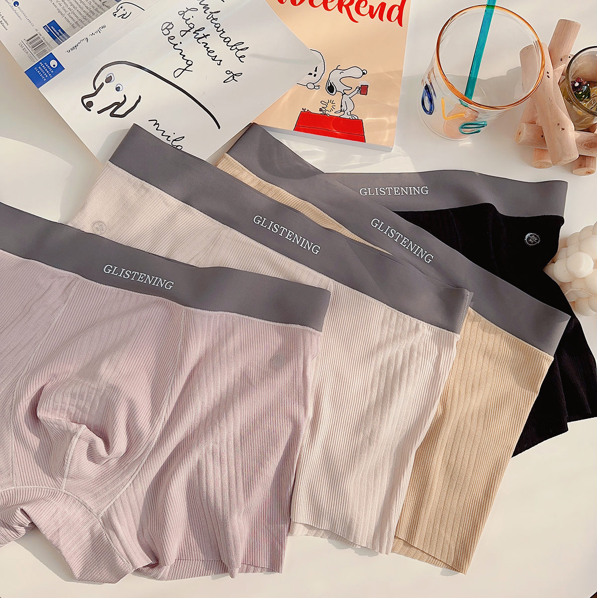 致简爱恋~简约透气运动高弹力舒适无痕艾草抗菌罗纹男士平角内裤