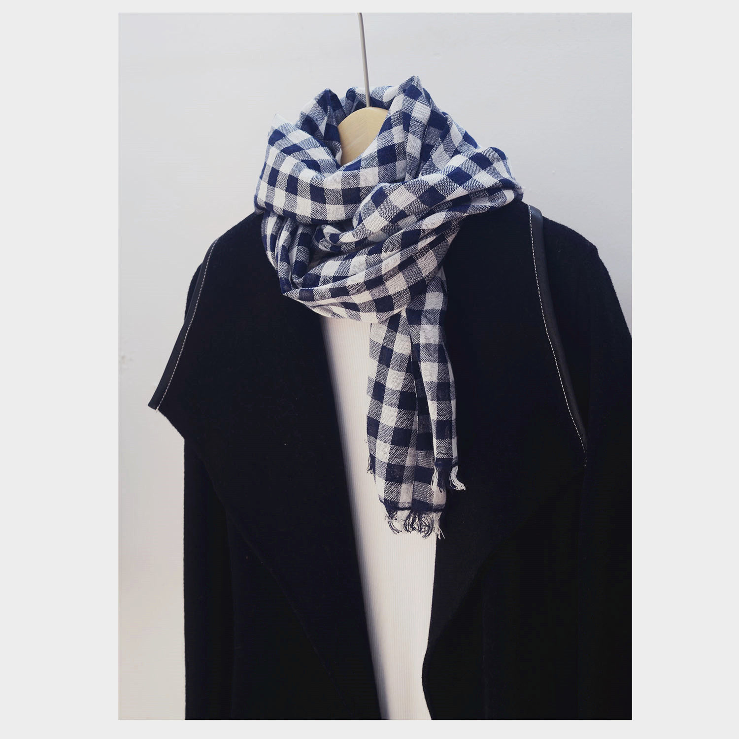 日系外贸W单 清新蓝白格子男女棉麻围巾显白文艺百搭秋冬格子披肩