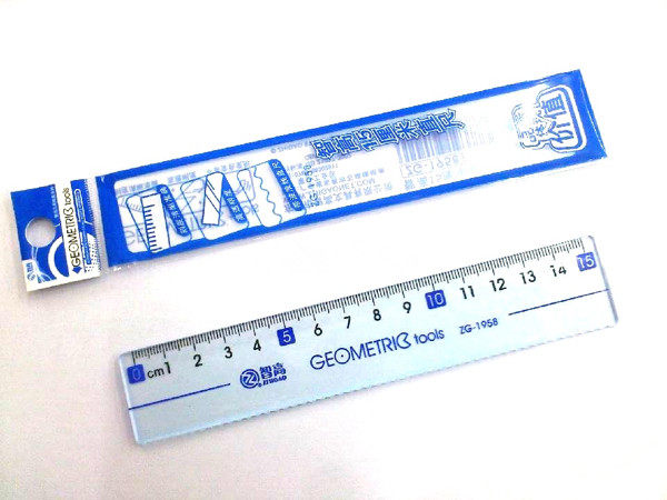 智高zg-1958 15cm直尺 刻度清晰 透明度高 大字符带曲线纹波浪线