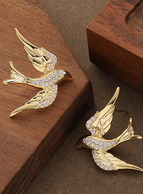 CZ Swallow Stud Earrings Elegant Silver Needle