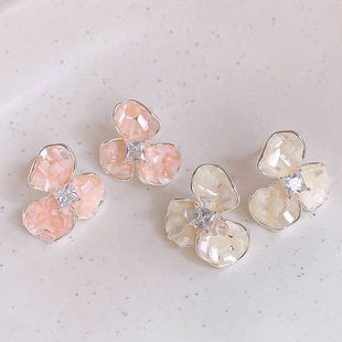 Fresh Zircon Shell Flower Stud Earrings, Chic Silver Post