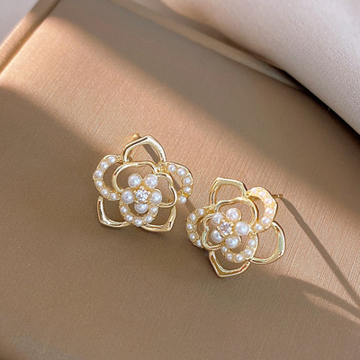 锆石花朵珍珠耳环轻奢感耳钉