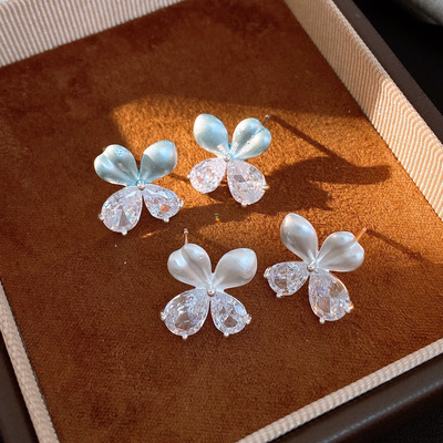 法式超闪锆石滴油花朵耳钉