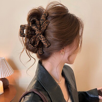 高级感豹纹蝴蝶结抓夹头饰