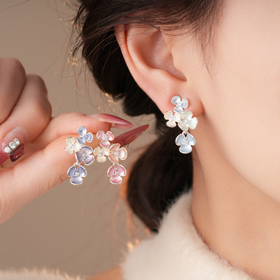小清新锆石滴油花朵耳环