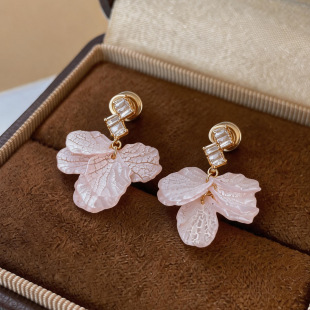 Zircon Acrylic Petal Ear Cuffs Elegant Women Jewelry