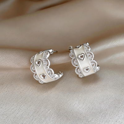冷淡风锆石滴油爱心花边C形耳环