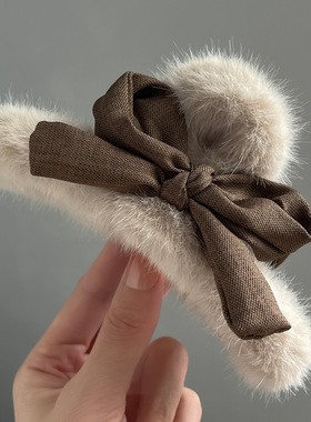 Winter Plush Bow Claw Clip for Women, Luxury Hair Accessory