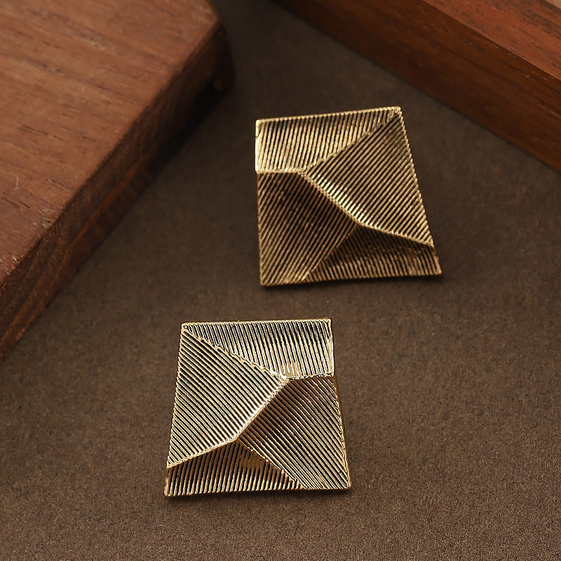 小众个性不规则做旧几何纹理耳钉