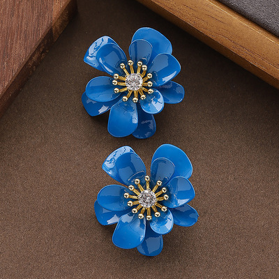 精致度假风镶钻烤漆立体花朵耳钉