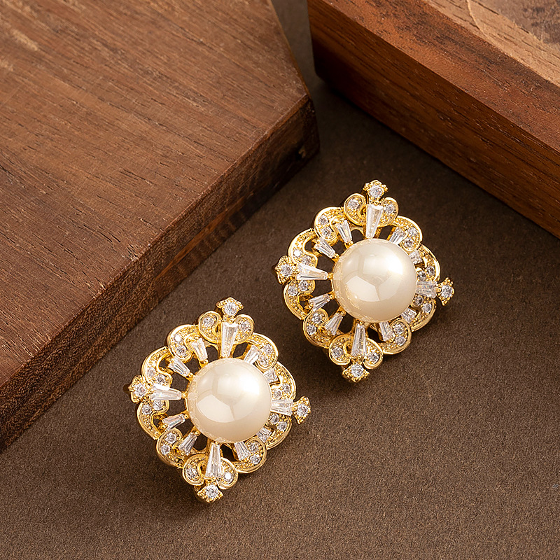 韩版时尚精致满钻锆石珍珠耳钉