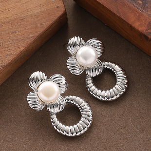 Pearl French Royal Earrings Luxury Floral