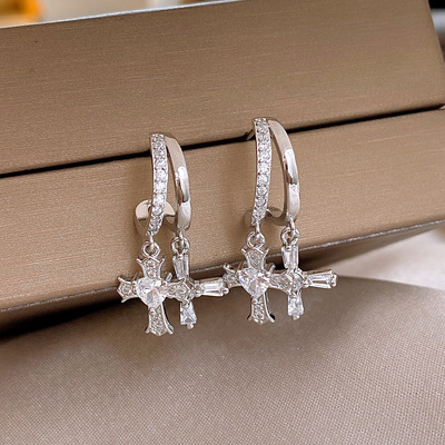 韩系超闪锆石c形十字架耳环