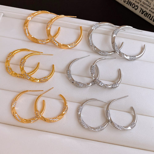 欧美简约锆石扭曲c形耳环