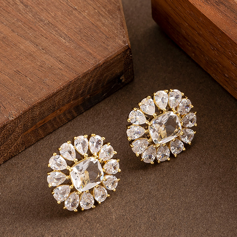 时尚精致休闲风爆闪锆石玻璃耳钉