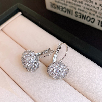 韩系超闪锆石几何椭圆形耳扣