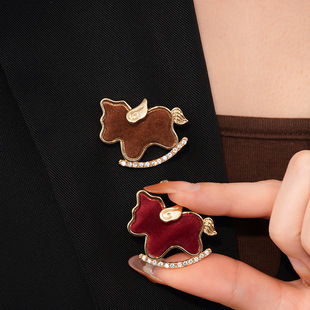 Plush Horse Brooch, New Year Diamond Zodiac Lapel Pin