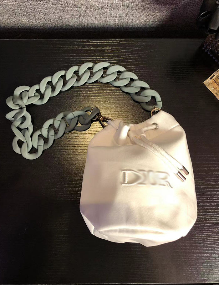 一个小圆包~出口欧美D迪立体刺绣logo抽绳化妆包收纳包可改造斜挎