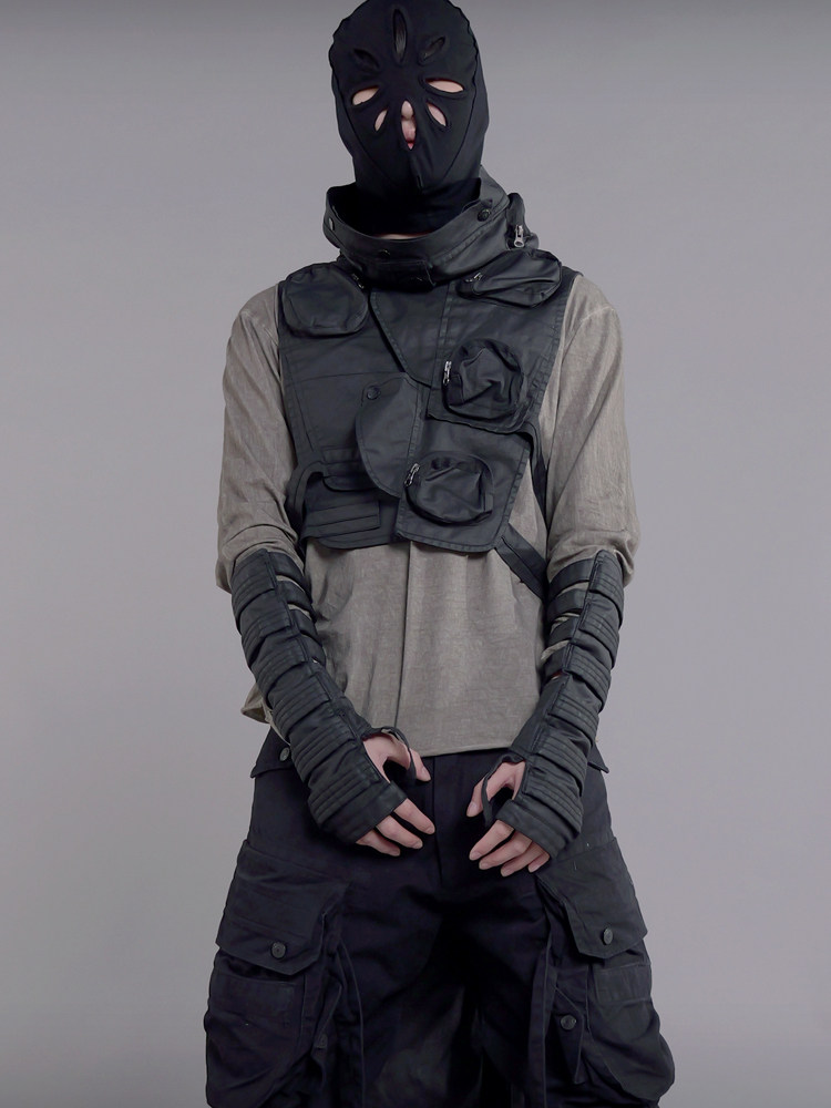 CHAUNK沙丘废土DEMO解构不对称工装机能立体袋蜡面廓形层次马甲男,男装,常规马甲,淘宝优惠券,粉丝福利购,淘宝优惠卷